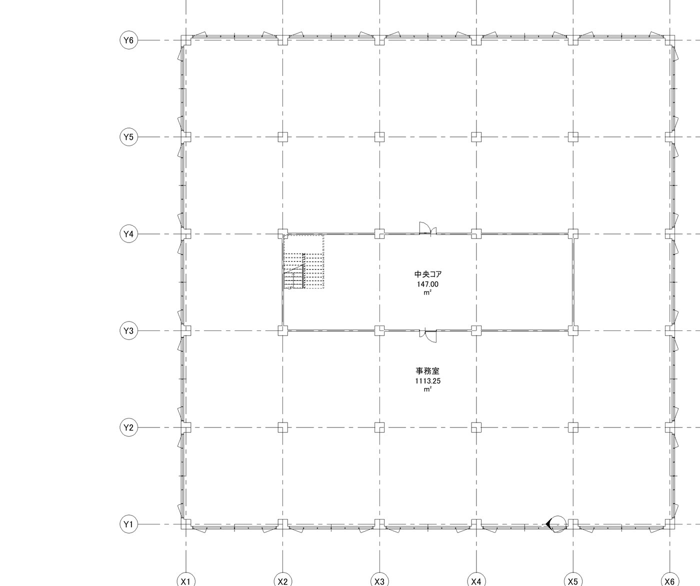 Revit のレベル 1 平面図。通り芯 X1 から X6 と Y1 から Y6、柱、外壁の 6 連窓、中央のコアと親子扉、階段、部屋名と面積のタグ